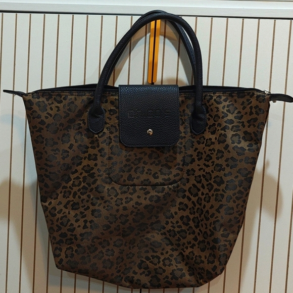 Chico's Small Leo Tote - Picture 2 of 4